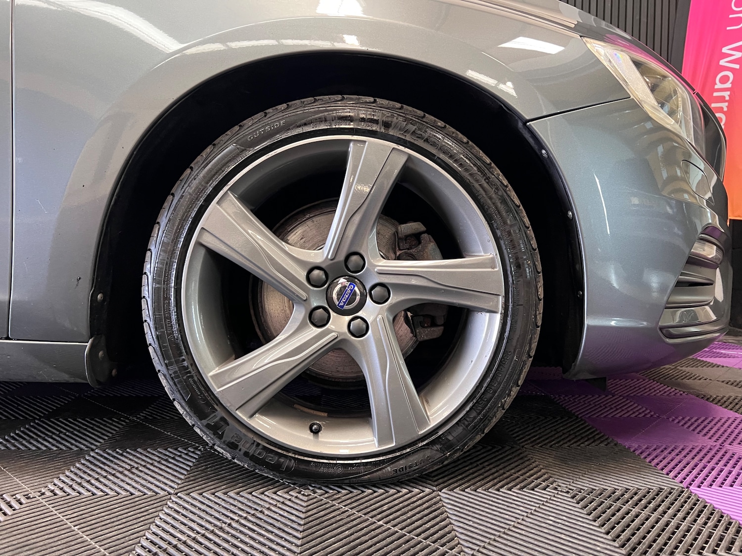 Used Volvo V60 2016 for sale - 77620375: Photo 40