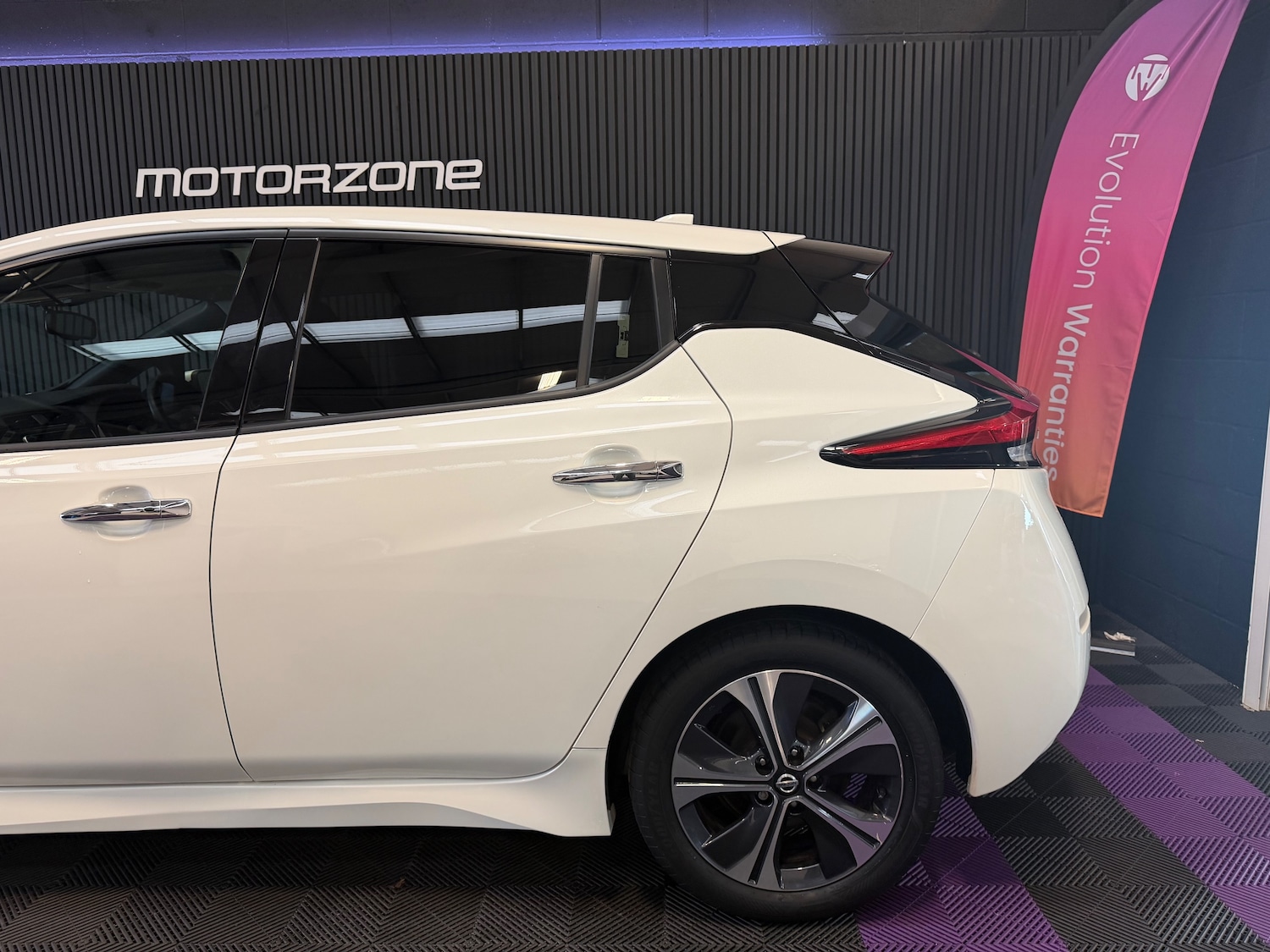 Used Nissan Leaf 2022 for sale - 77849130: Photo 4