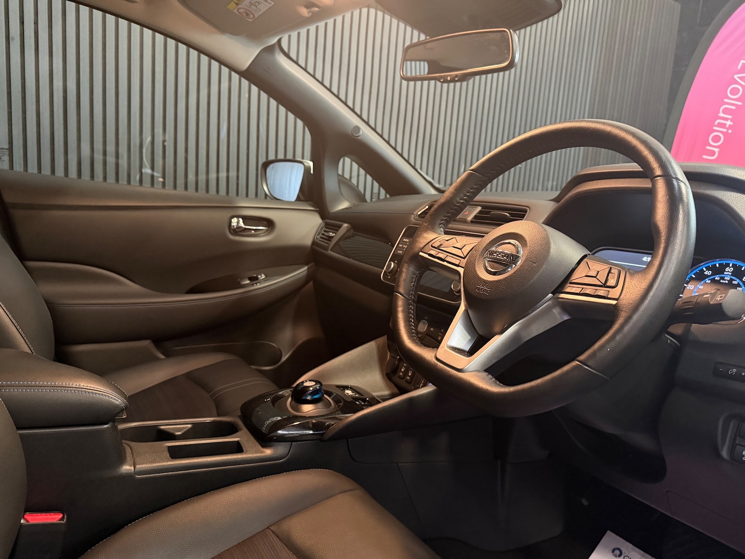 Used Nissan Leaf 2022 for sale - 77849130: Photo 8