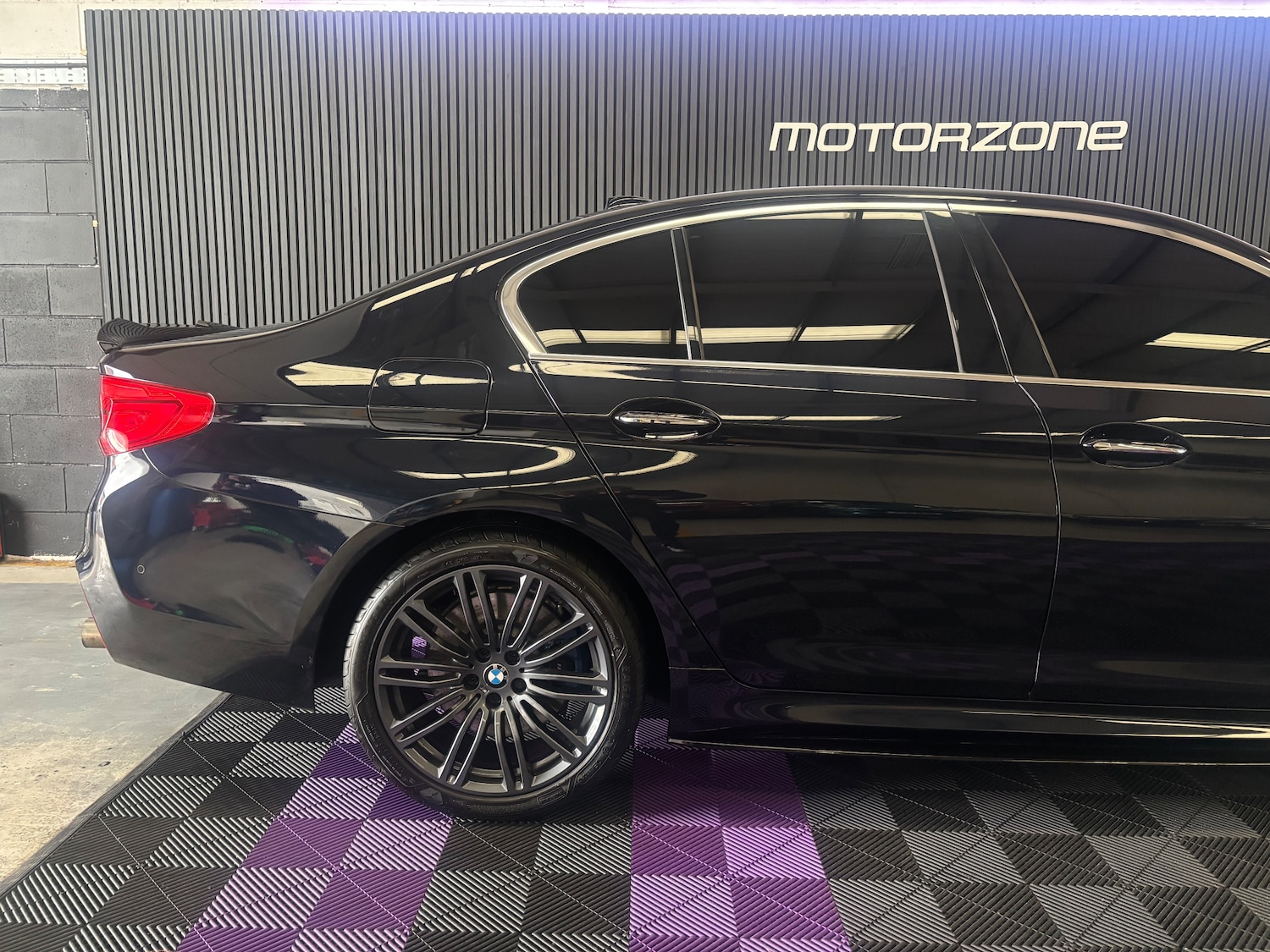 Used BMW 5 Series 2018 for sale - 76339312: Photo 19