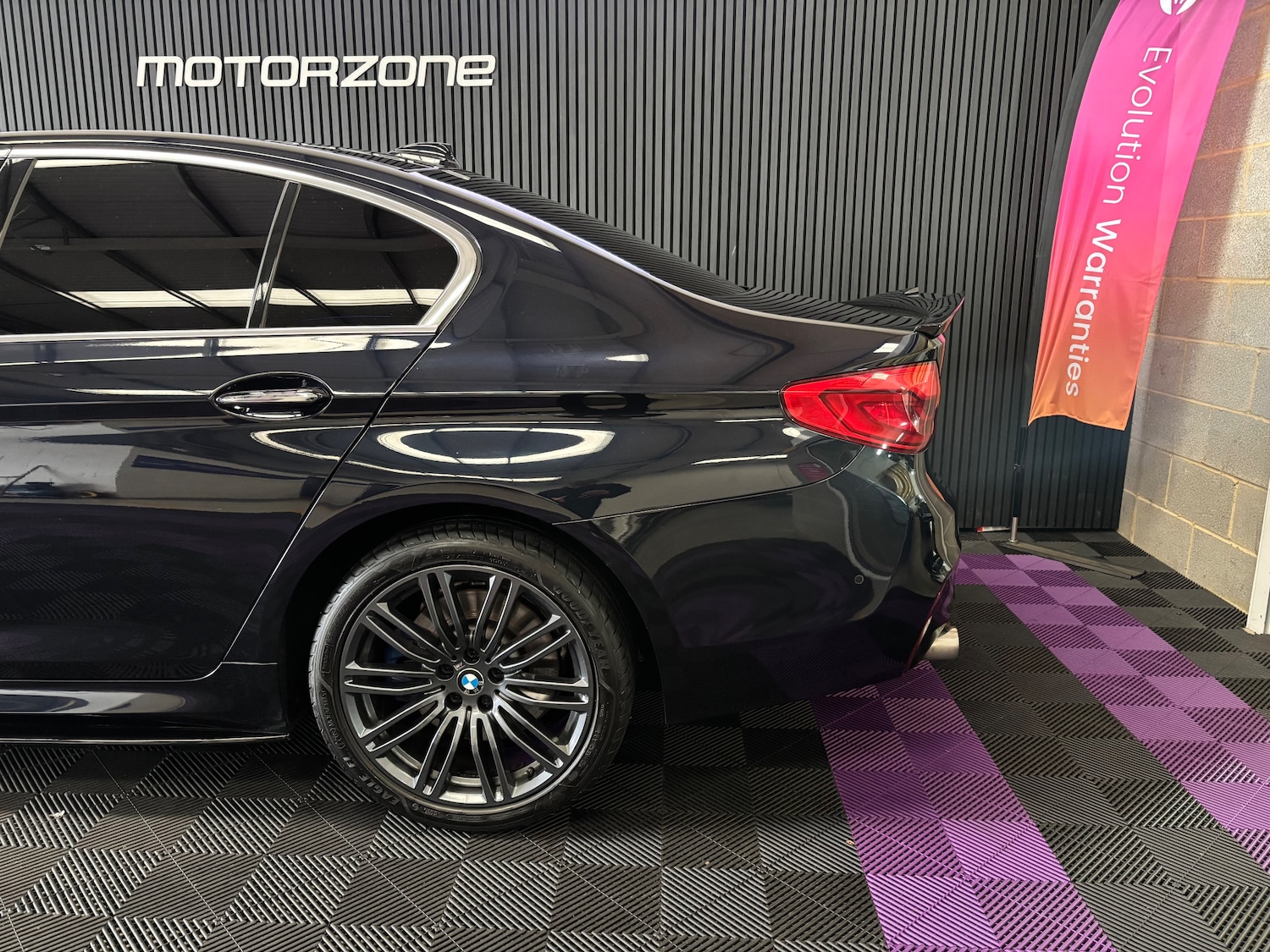 Used BMW 5 Series 2018 for sale - 76339312: Photo 7