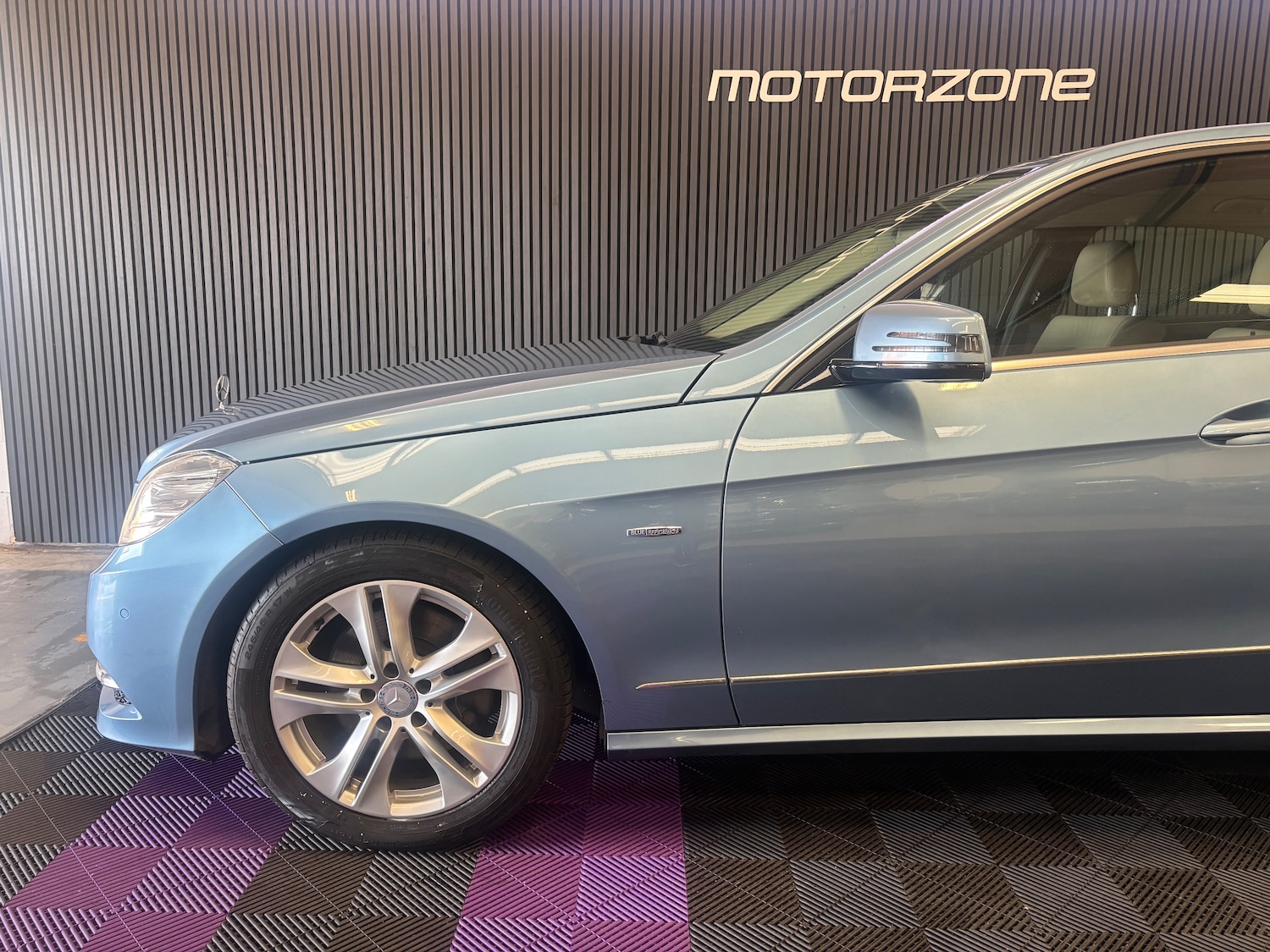 Used Mercedes-Benz E Class 2010 for sale - 76716421: Photo 27