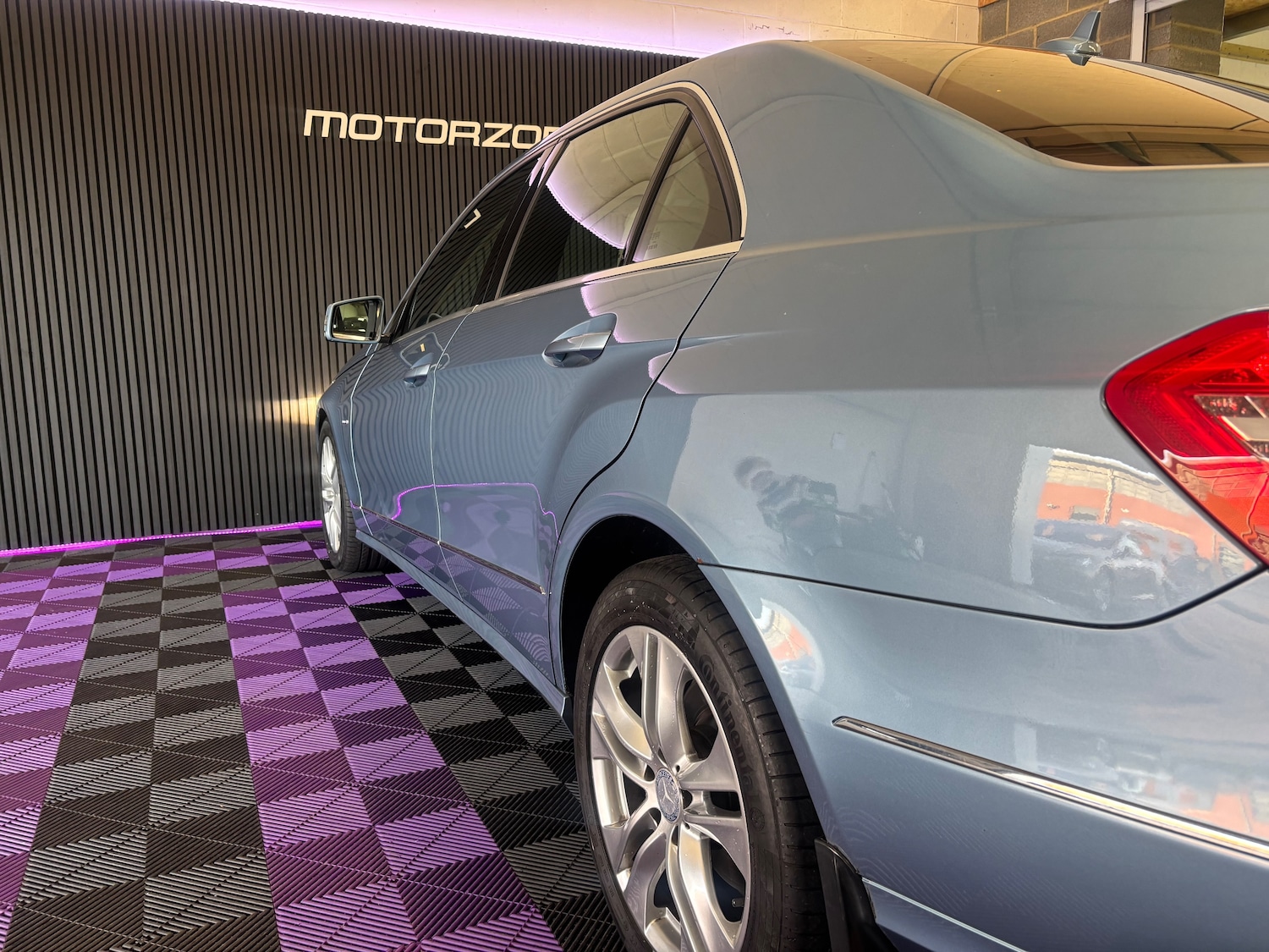 Used Mercedes-Benz E Class 2010 for sale - 76716421: Photo 7