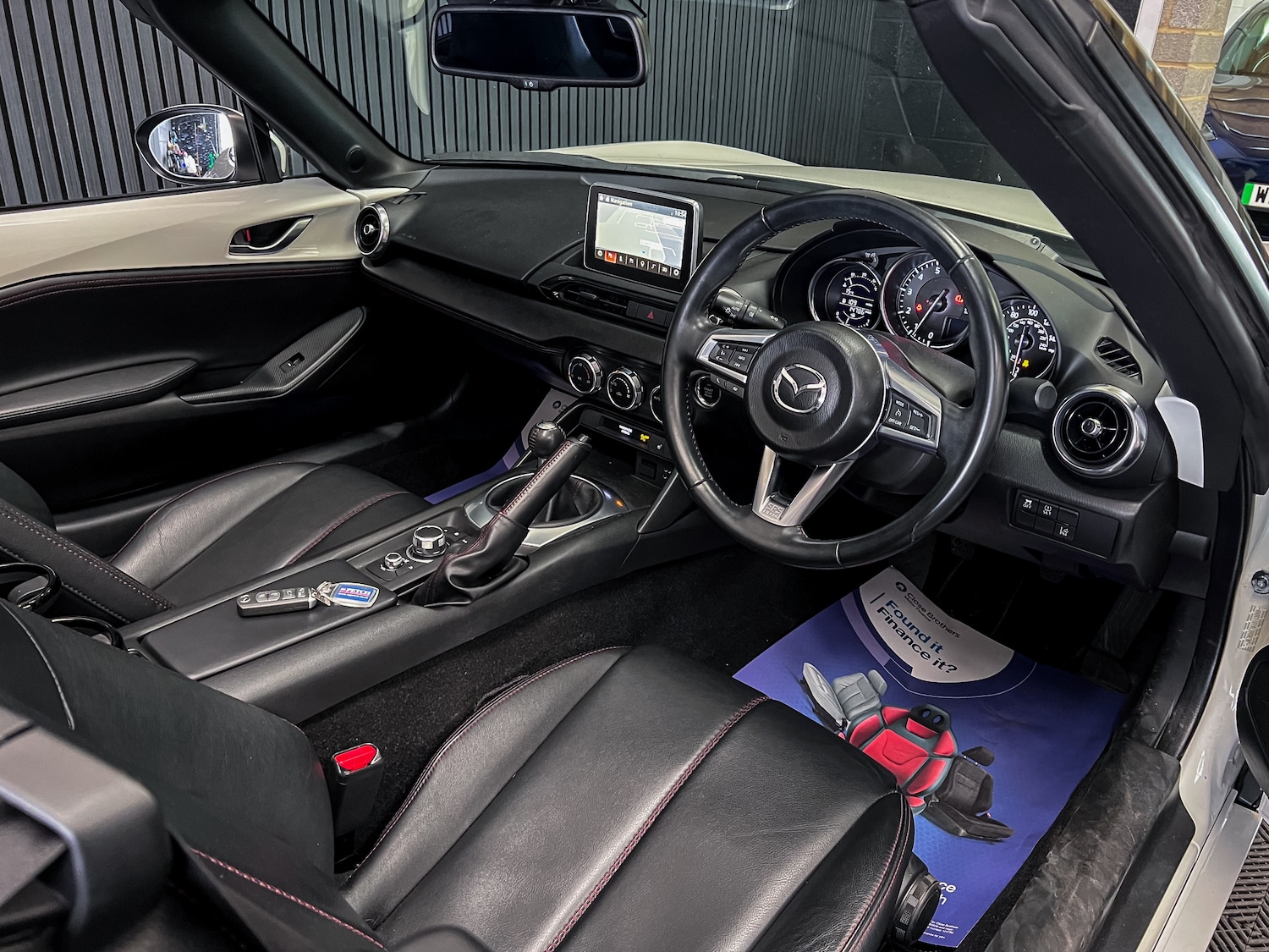 Used Mazda MX-5 2017 for sale - 78182595: Photo 2