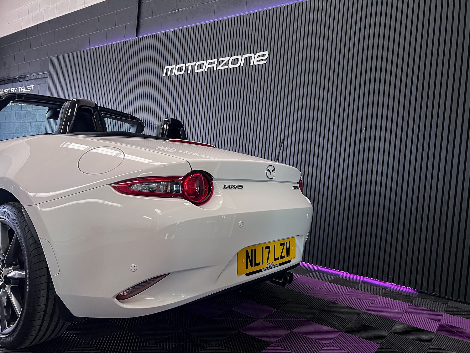 Used Mazda MX-5 2017 for sale - 78182595: Photo 3