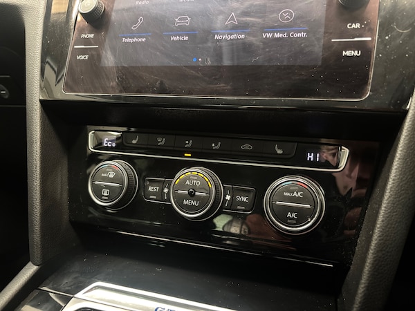 Used Volkswagen Passat 2017 for sale - 76224944: Photo 33
