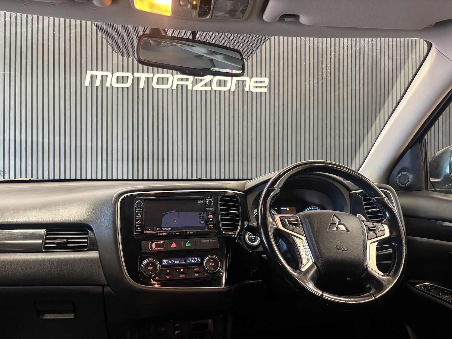 Used Mitsubishi Outlander 2017 for sale - 75999348: Photo 11