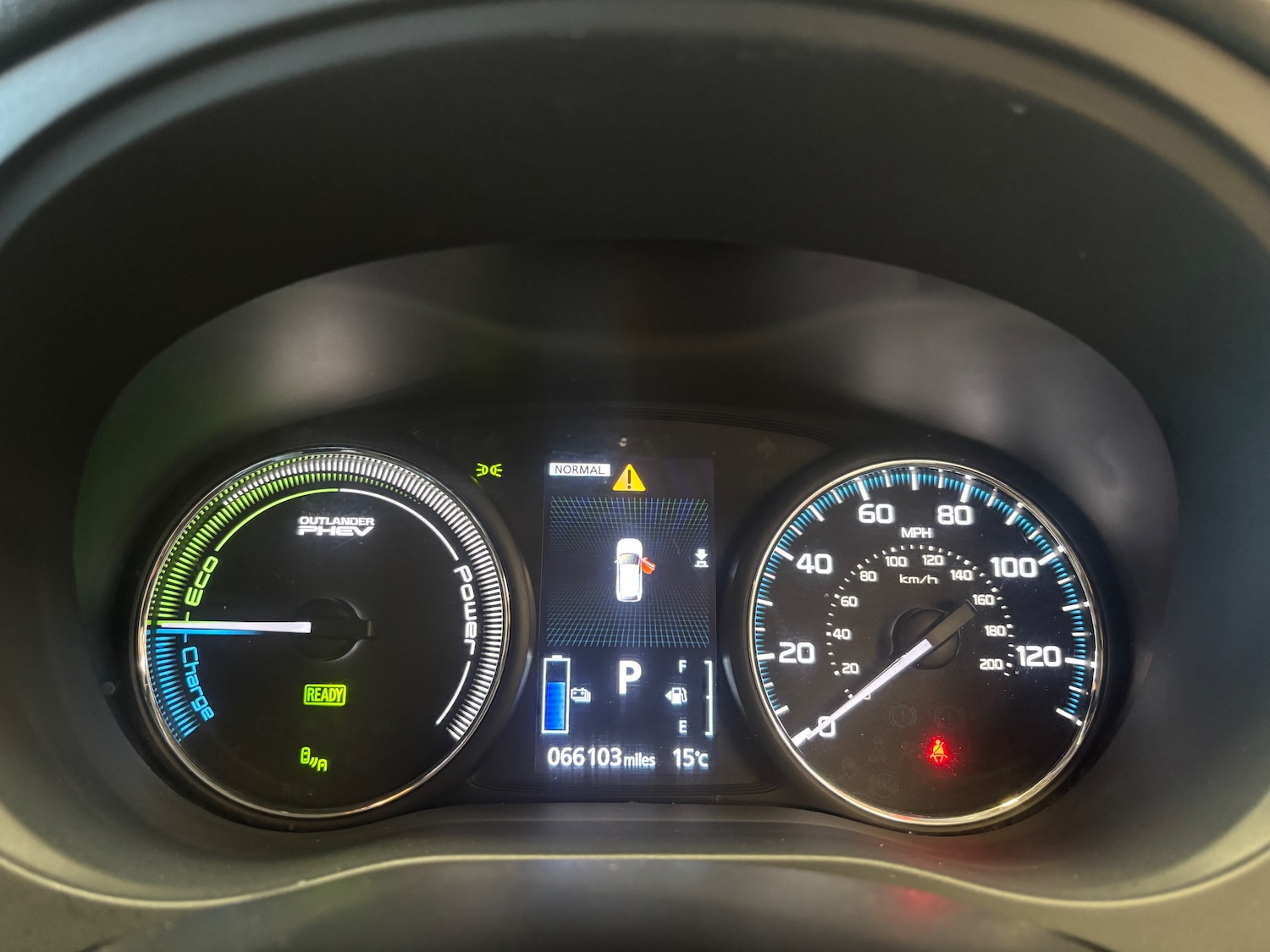 Used Mitsubishi Outlander 2017 for sale - 75999348: Photo 12