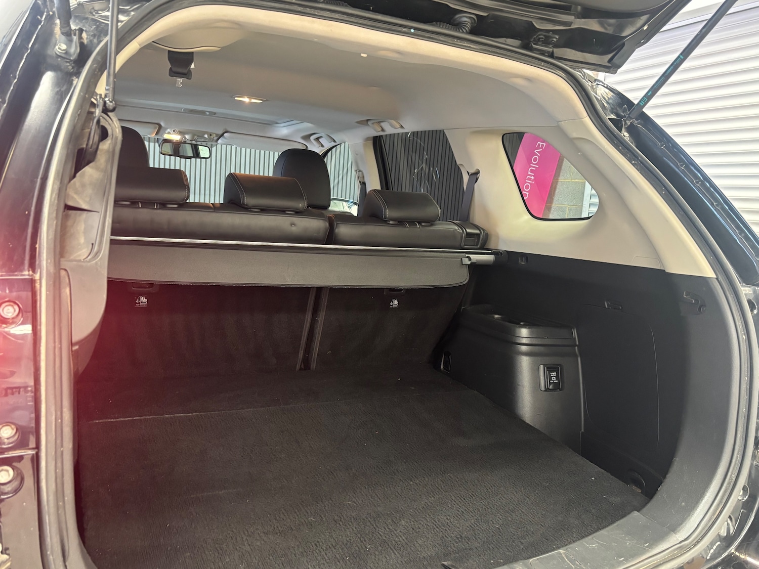 Used Mitsubishi Outlander 2017 for sale - 75999348: Photo 25