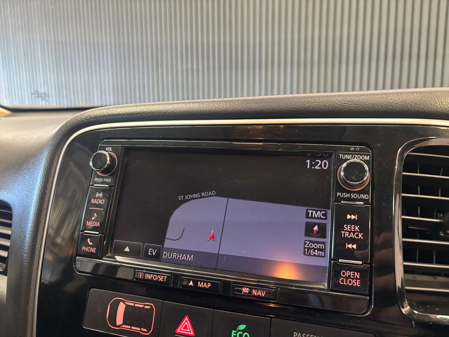 Used Mitsubishi Outlander 2017 for sale - 75999348: Photo 28