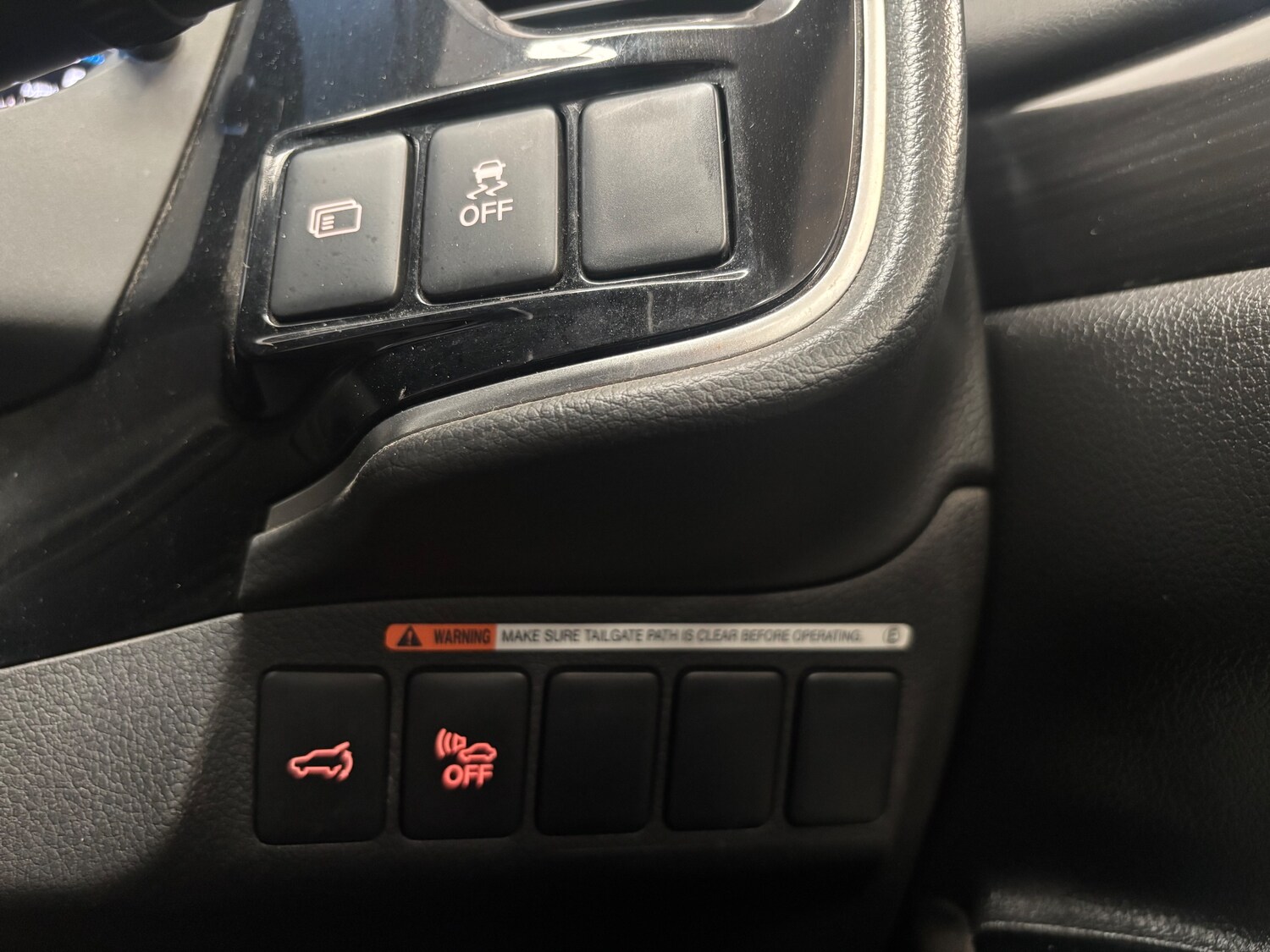 Used Mitsubishi Outlander 2017 for sale - 75999348: Photo 32