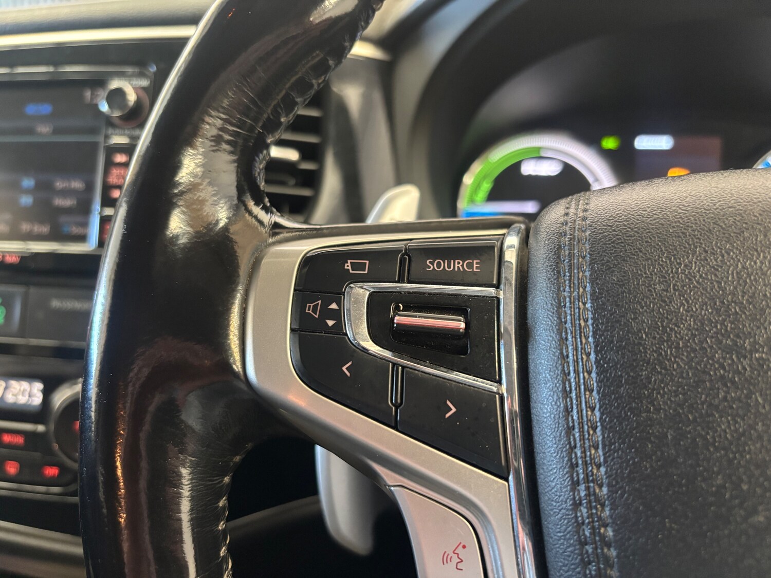 Used Mitsubishi Outlander 2017 for sale - 75999348: Photo 35