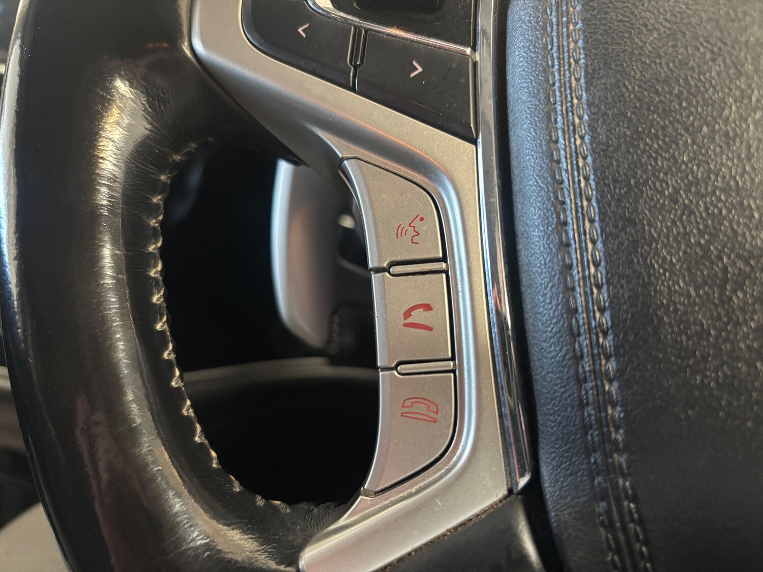 Used Mitsubishi Outlander 2017 for sale - 75999348: Photo 44