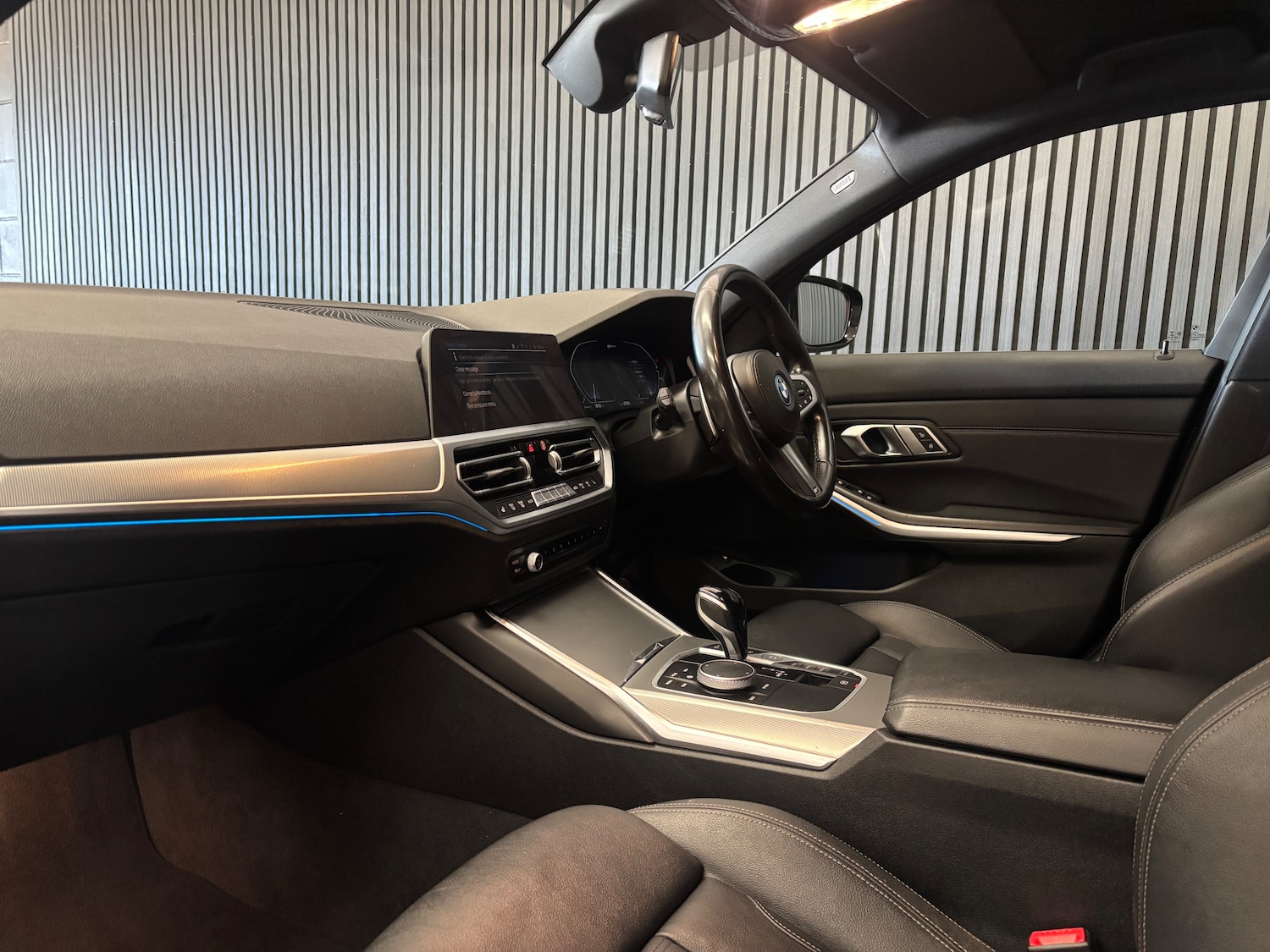 Used BMW 3 Series 2021 for sale - 76716427: Photo 39