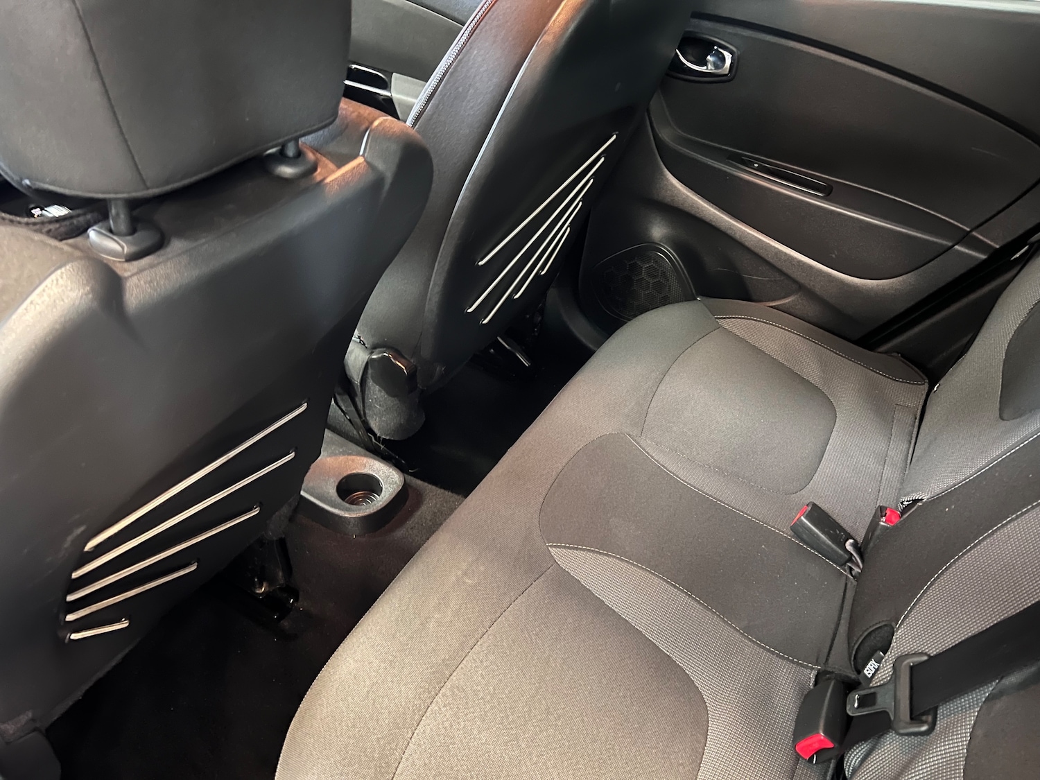 Used Renault Captur 2016 for sale - 77845484: Photo 22