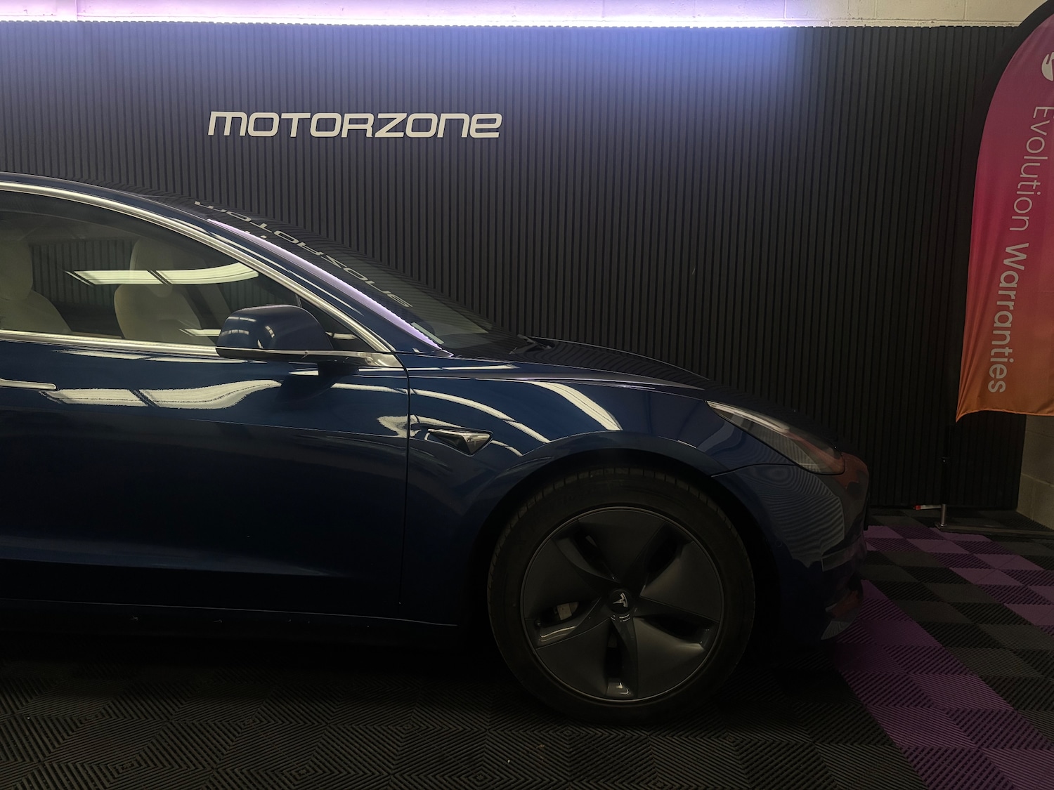 Used Tesla Model 3 2020 for sale - 76750876: Photo 4