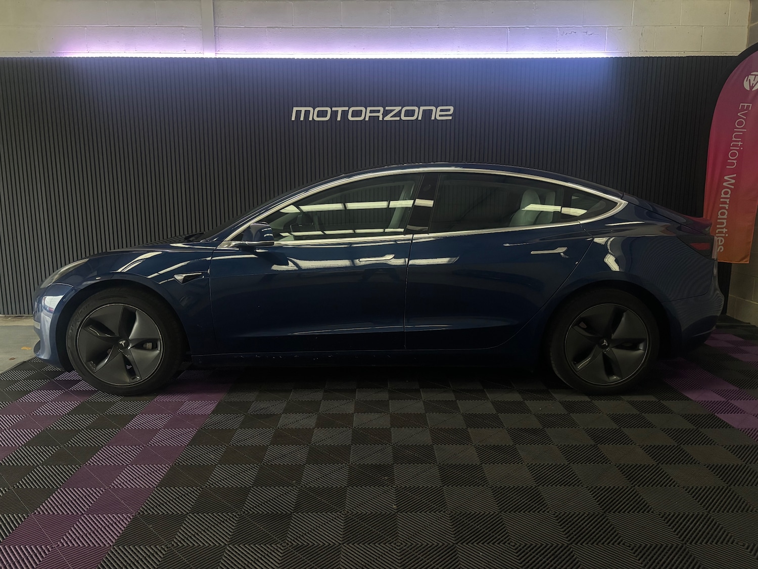 Used Tesla Model 3 2020 for sale - 76750876: Photo 8