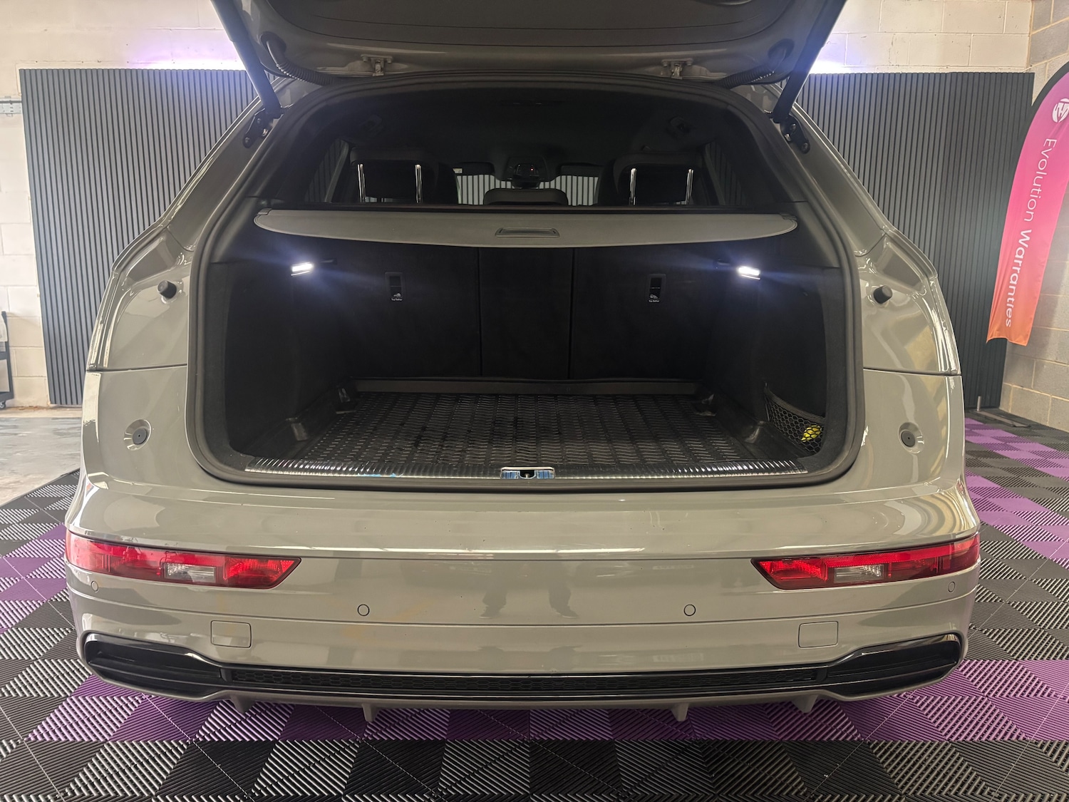 Used Audi Q5 2020 for sale - 76716408: Photo 25