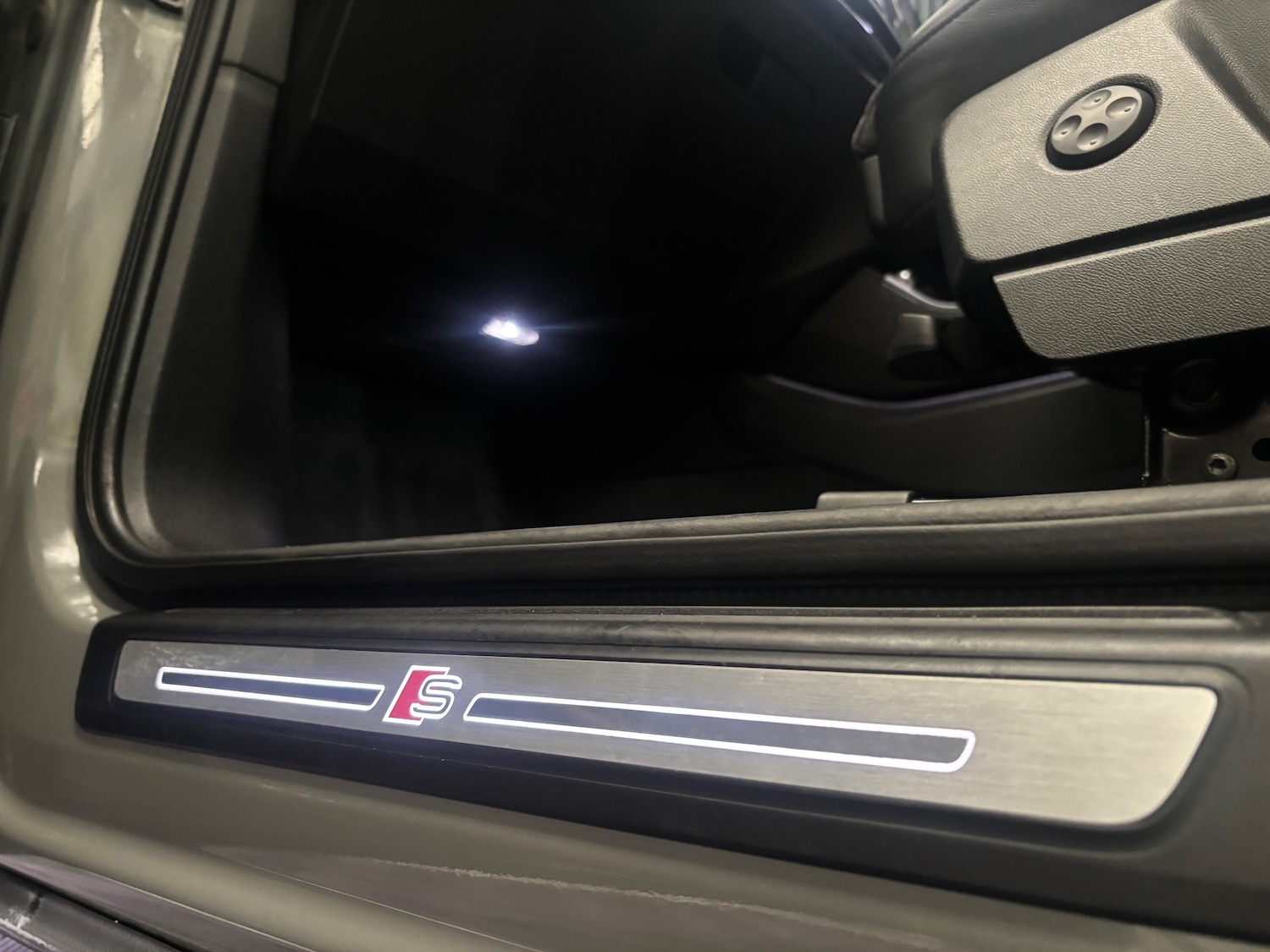 Used Audi Q5 2020 for sale - 76716408: Photo 9