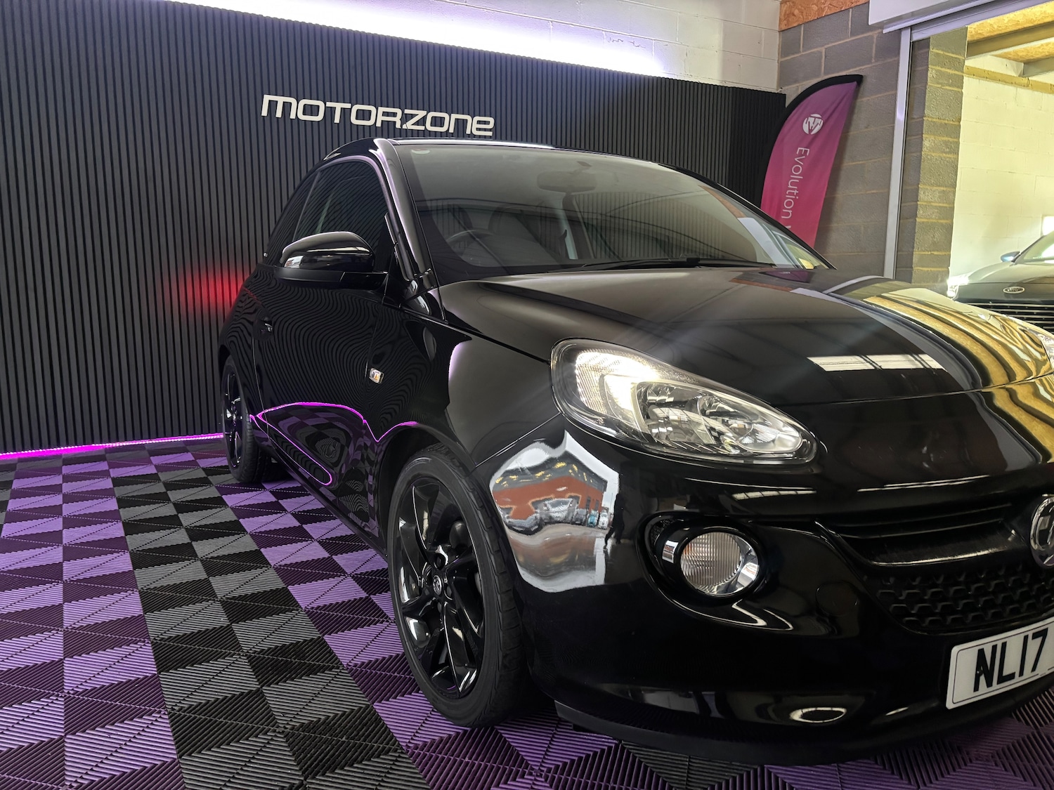 Used Vauxhall ADAM 2017 for sale - 76501201: Photo 5