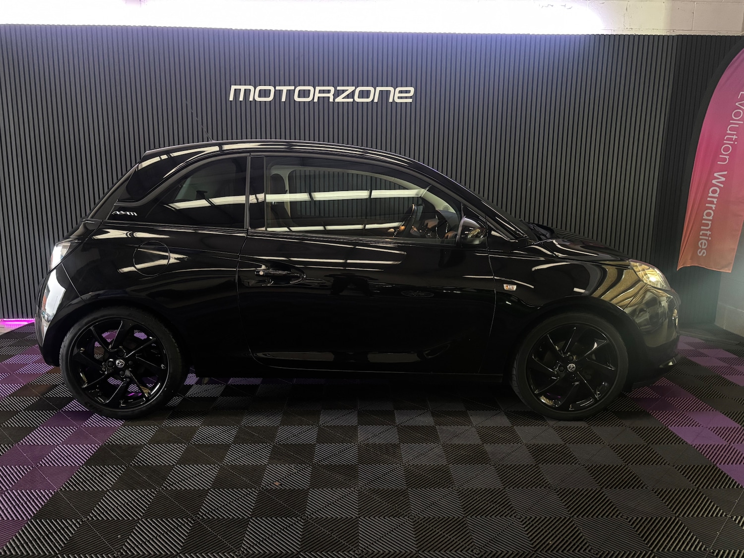 Used Vauxhall ADAM 2017 for sale - 76501201: Photo 6