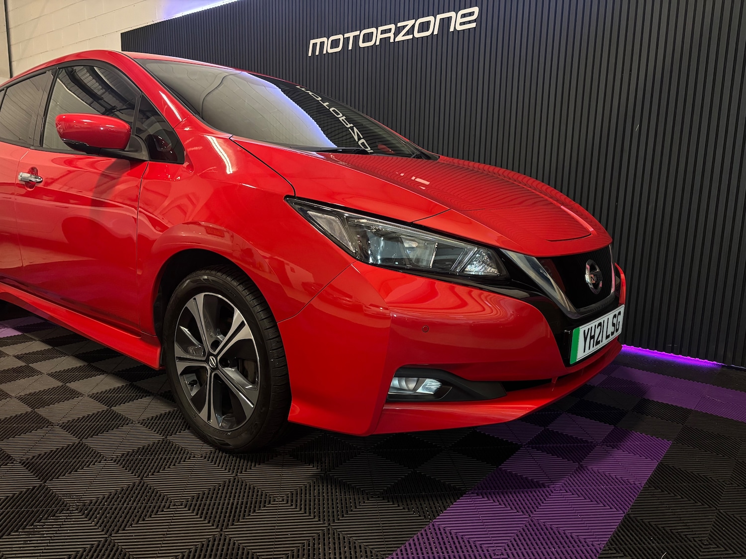 Used Nissan Leaf 2021 for sale - 76716419: Photo 2