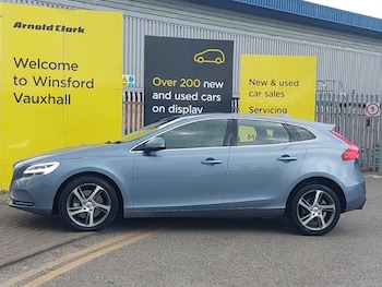 Used Volvo V40 2017 for sale - 78230417: Photo