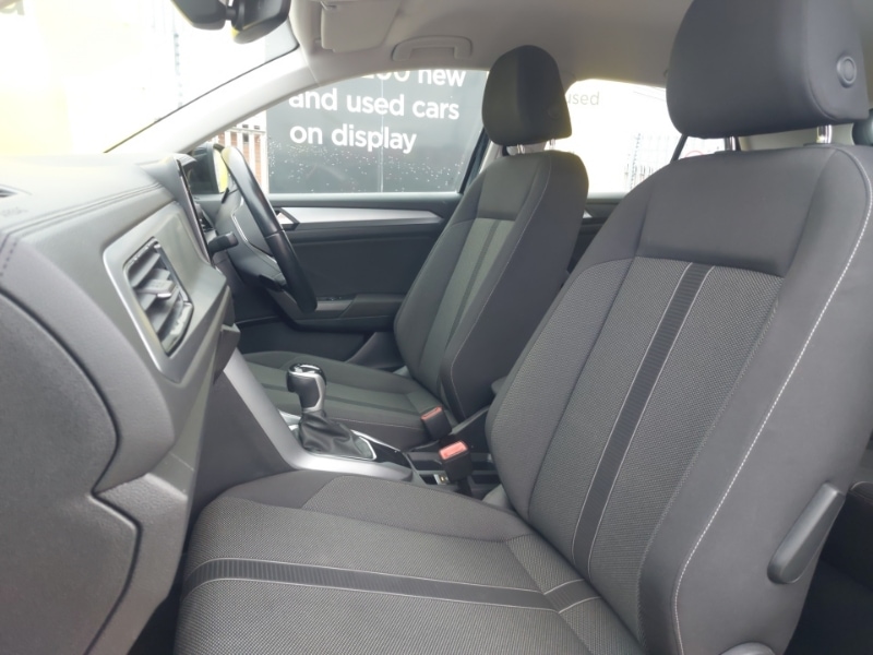 Used Volkswagen T-Roc 2023 for sale - 77278355: Photo 5