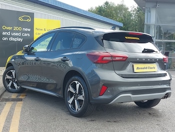 Used Ford Focus 2022 for sale - 76054125: Photo 3