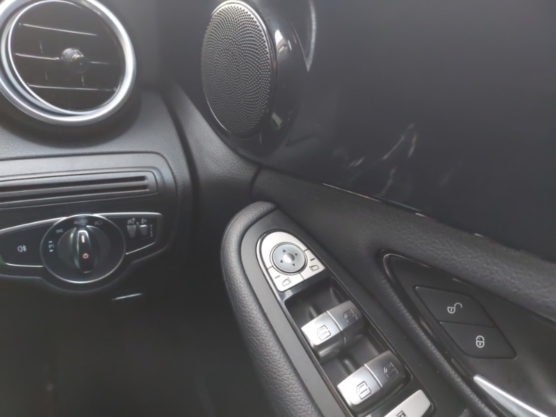 Used Mercedes-Benz C Class 2018 for sale - 78129145: Photo 16