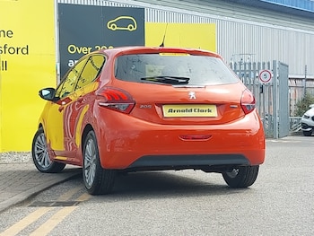 Used Peugeot 208 2016 for sale - 78498631: Photo