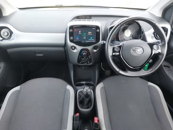 Used Toyota AYGO 2021 for sale - 75518690: Photo
