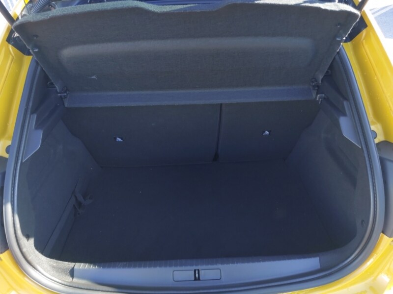 Used Peugeot 208 2020 for sale - 77948005: Photo 8