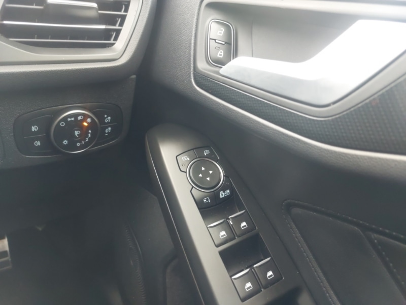 Used Ford Focus 2020 for sale - 76556519: Photo 16