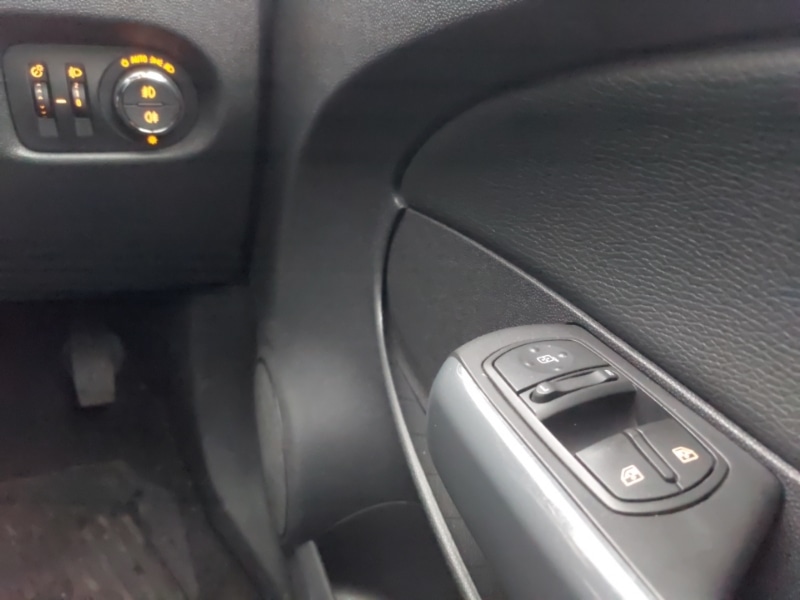 Used Vauxhall Corsa 2011 for sale - 77424443: Photo 16