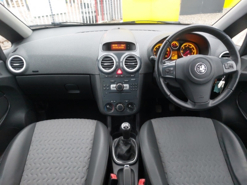Used Vauxhall Corsa 2011 for sale - 77424443: Photo 2
