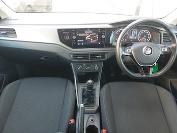 Used Volkswagen Polo 2018 for sale - 78369165: Photo
