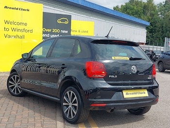 Used Volkswagen Polo 2017 for sale - 79070490: Photo