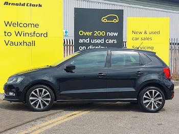 Used Volkswagen Polo 2017 for sale - 79070490: Photo