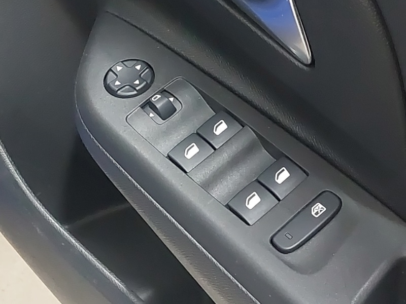 Used Vauxhall Corsa 2022 for sale - 76875502: Photo 12