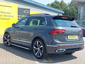 Used Volkswagen Tiguan 2024 for sale - 79175944: Photo
