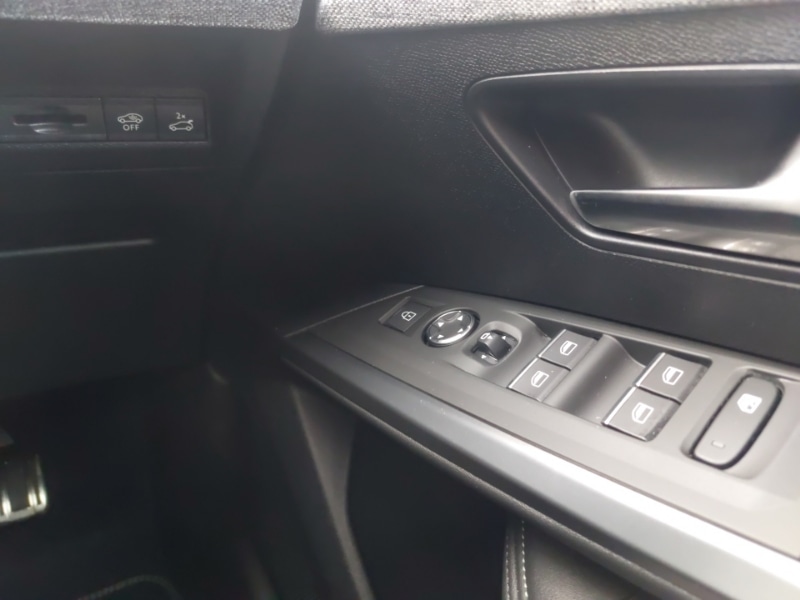 Used Peugeot 3008 2024 for sale - 77585000: Photo 16