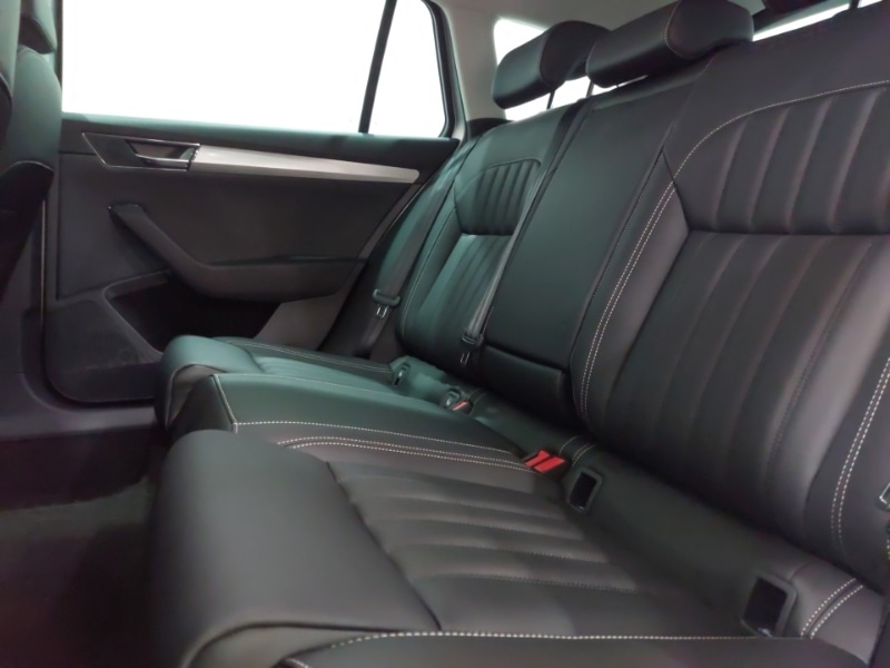 Used Skoda Superb 2023 for sale - 77252502: Photo 6