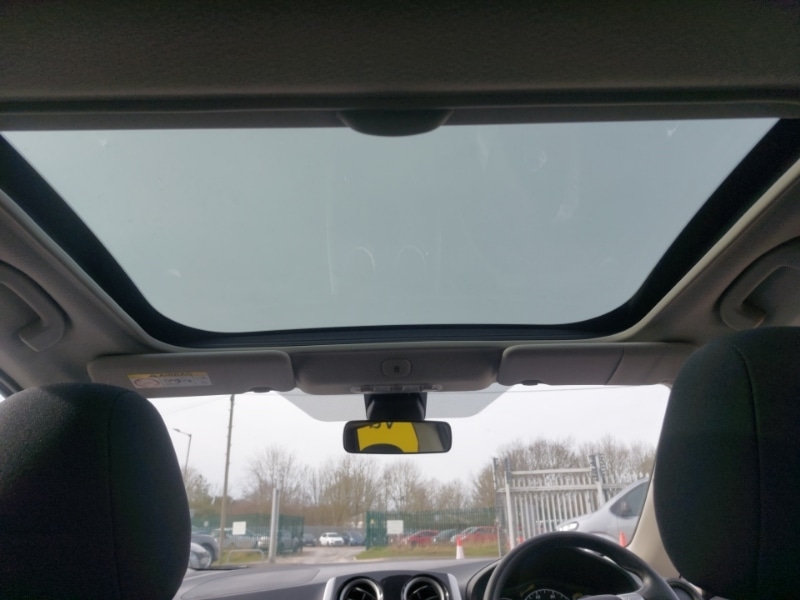 Used Nissan Note 2014 for sale - 77579923: Photo 13