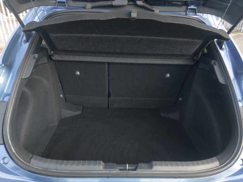 Used Toyota Corolla 2020 for sale - 76471552: Photo 8