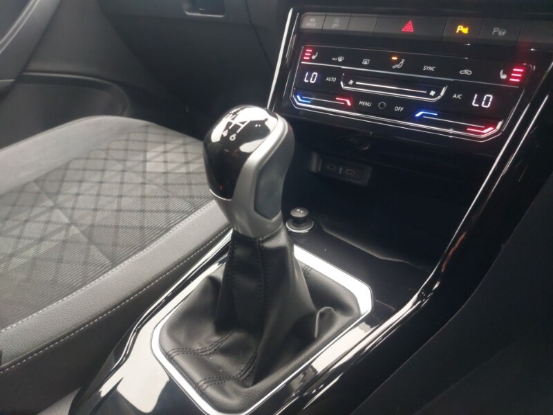 Used Volkswagen T-Roc 2022 for sale - 77518272: Photo 14