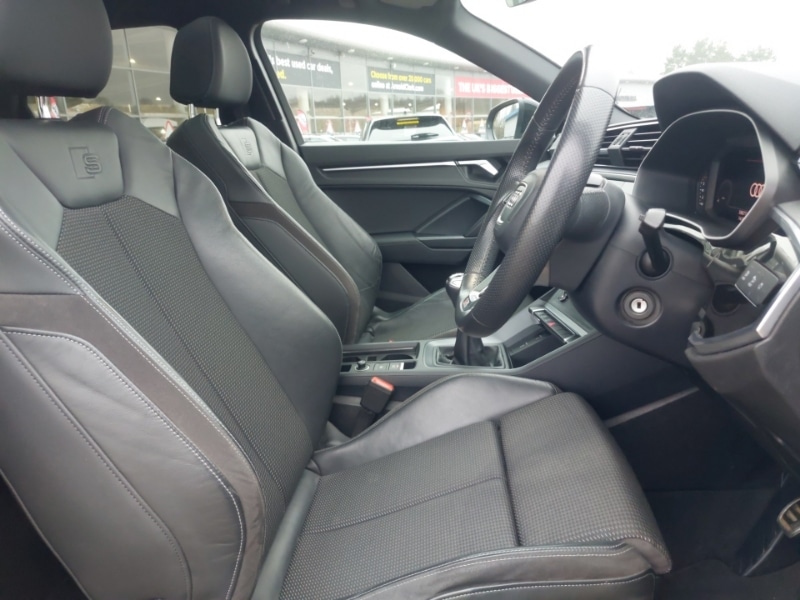 Used Audi Q3 2019 for sale - 77495240: Photo 19