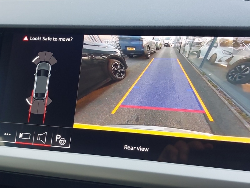 Used Audi Q4 e-tron 2023 for sale - 78159319: Photo 11