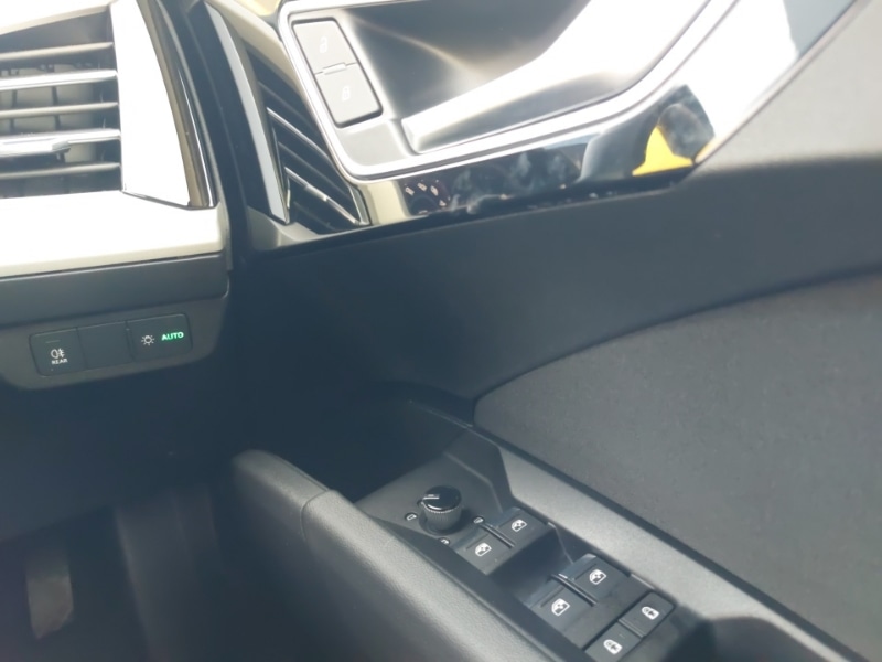 Used Audi Q4 e-tron 2023 for sale - 78159319: Photo 16