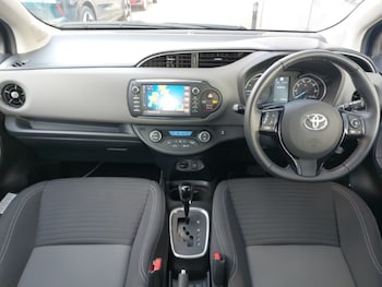 Used Toyota Yaris 2018 for sale - 75946523: Photo